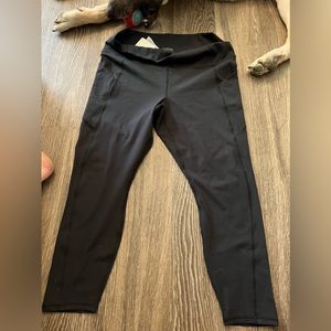NWT Purelux by Fabletics ankle length leggings